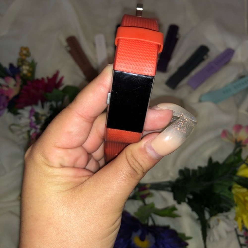 Fitbit Charge 2 w/ 8 new wristbands - Picture 3 of 5